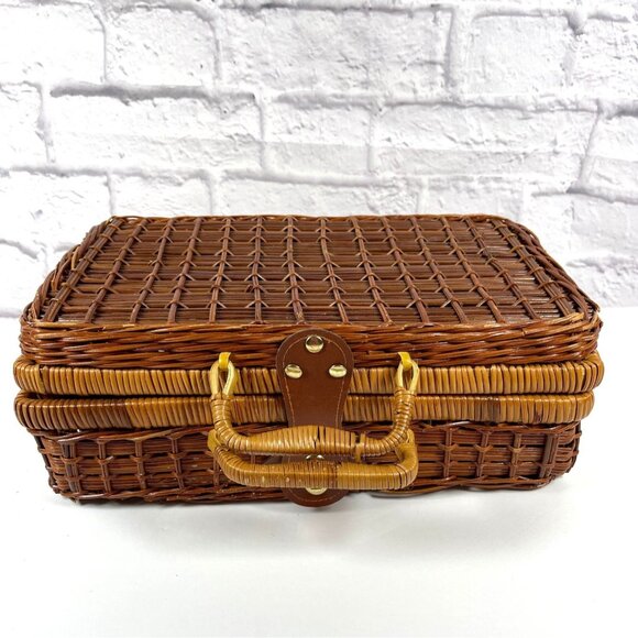 Woven Wicker Rattan Square Suitcase Handbag Picnic Basket Storage Leather VTG - Picture 6 of 16